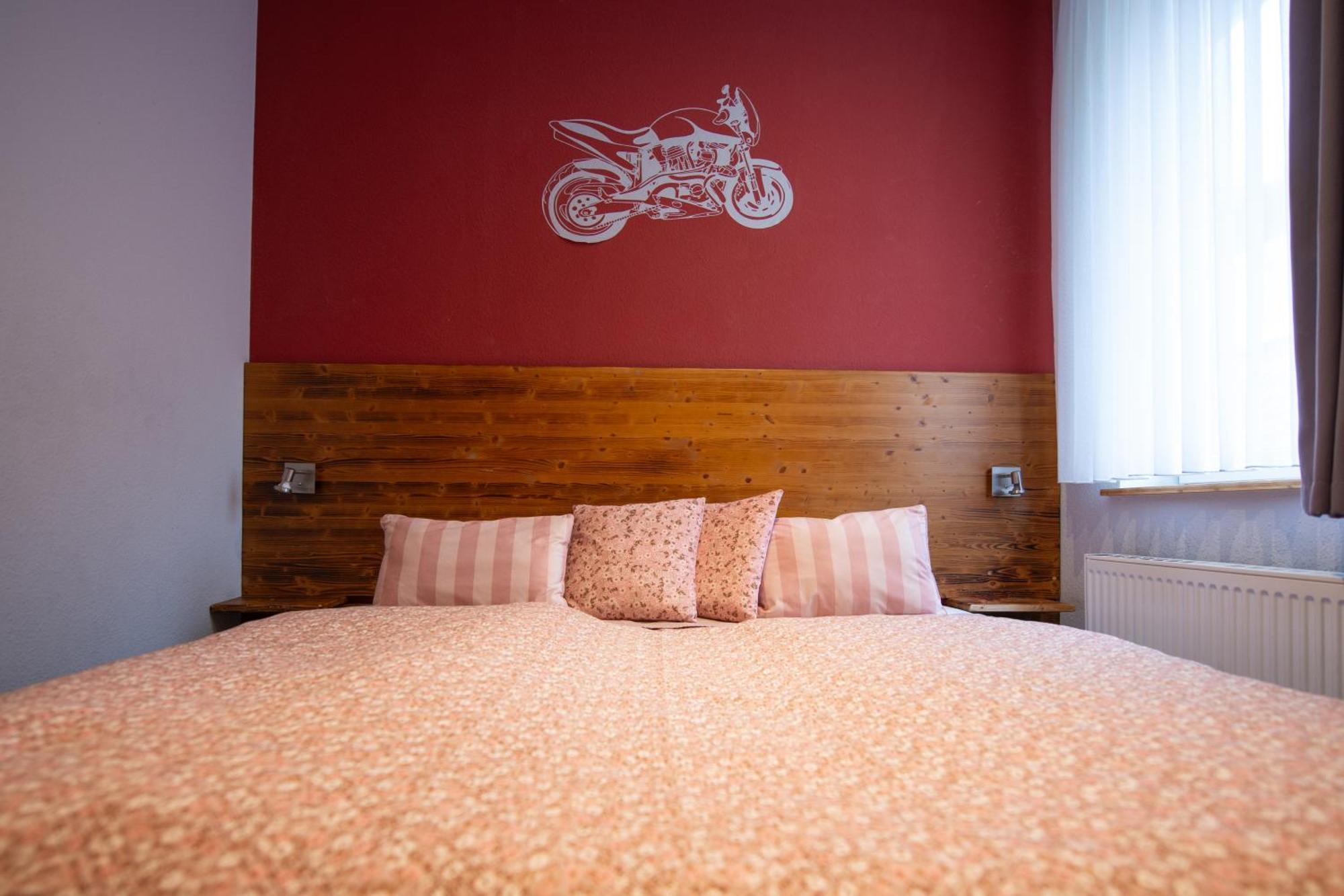 Dein Hotel 3*